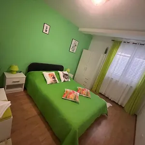 Bajo Appartamento Rovigno
